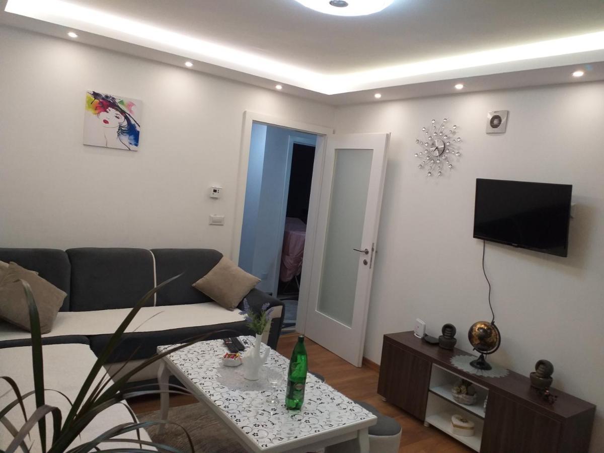 Trosoban Apartman Sarajevo, Ilidza Centar Exteriör bild